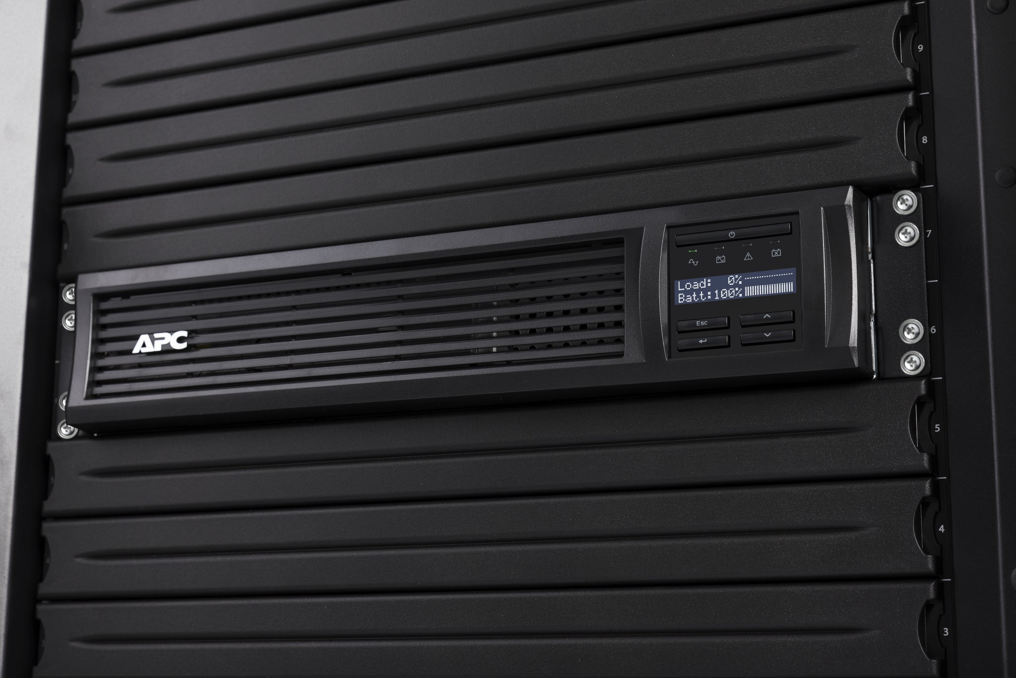 APC Smart-UPS, Line Interactive, 1000VA, Rackmount 2U, 230V, 4x IEC C13 outlets, SmartConnect Port+SmartSlot, AVR, LCD